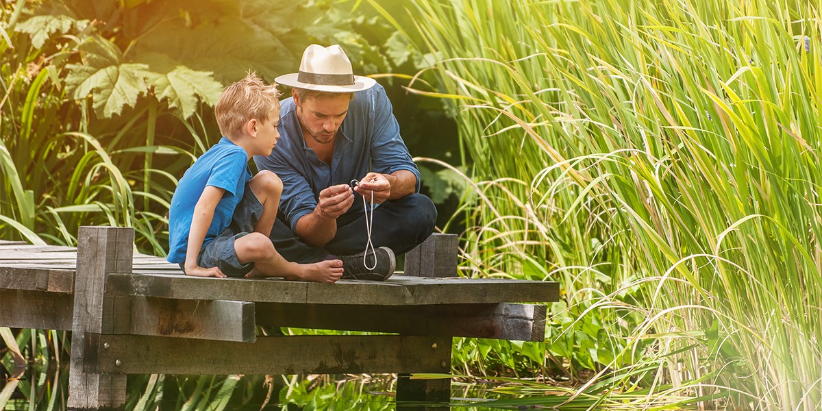 Ideas-Innovations_Otec-a-syn_L